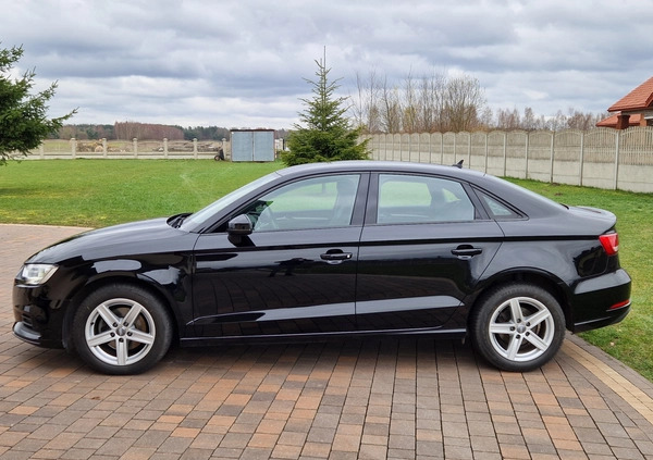 Audi A3 cena 61900 przebieg: 199600, rok produkcji 2017 z Garwolin małe 407